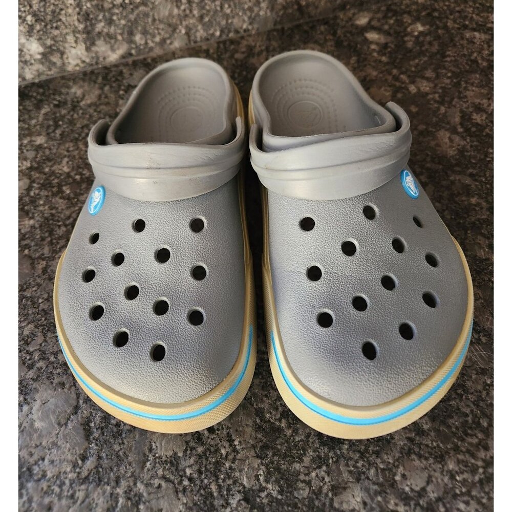 Classic Crocs Crocband Clogs Unisex Mens Size 4 Womens 6 Gray With Blue Stripe